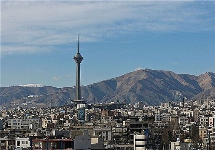 نصیحت کردن مردم و حرف زدن از تغییر پایتخت،بیراهه است