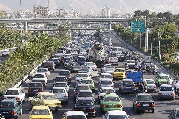 اعمال جریمه طرح زوج‌وفرد از در منازل؛ ترافیک سنگین در معابر تهران