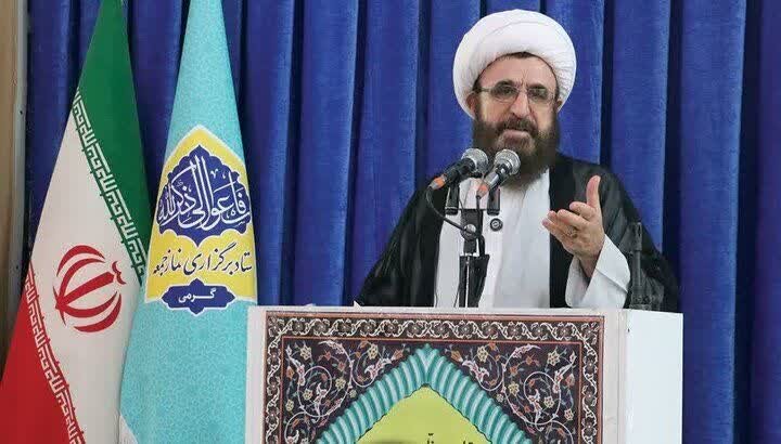 ملت ایران همواره پشت نظام اسلامی ایستاده است
